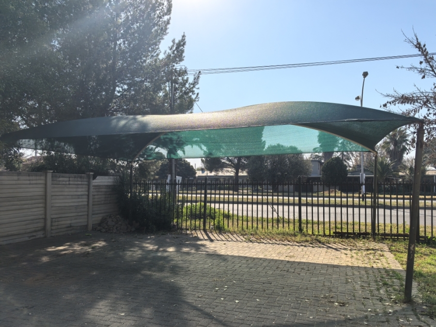 To Let 2 Bedroom Property for Rent in Wilgehof Free State